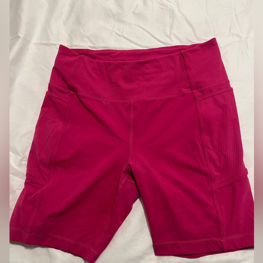 Mondetta Women's Fuchsia Bike Shorts